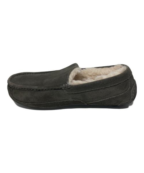 UGG（アグ）UGG (アグ) モカシンシューズ カーキ サイズ:26cmの古着・服飾アイテム