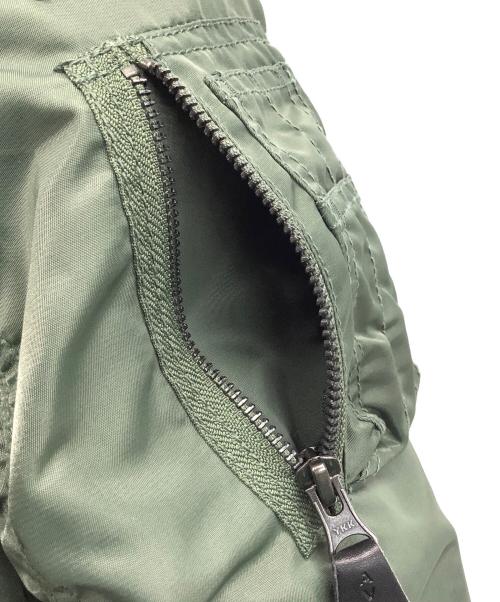 AVIREX（アヴィレックス）AVIREX (アヴィレックス) ブルゾン カーキ サイズ:FREEの古着・服飾アイテム