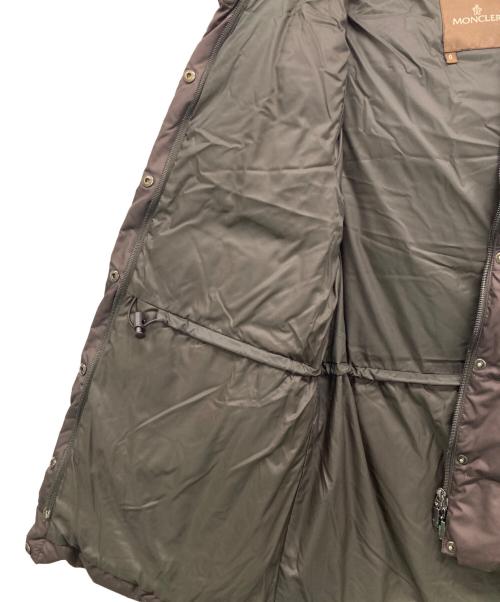 MONCLER（モンクレール）MONCLER (モンクレール) ファー付きダウンジャケット ブラウン サイズ:SIZE 0の古着・服飾アイテム