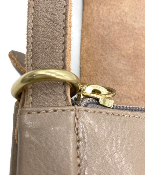 IL BISONTE（イル ビゾンテ）IL BISONTE (イル ビゾンテ) ショルダーバッグ ベージュの古着・服飾アイテム