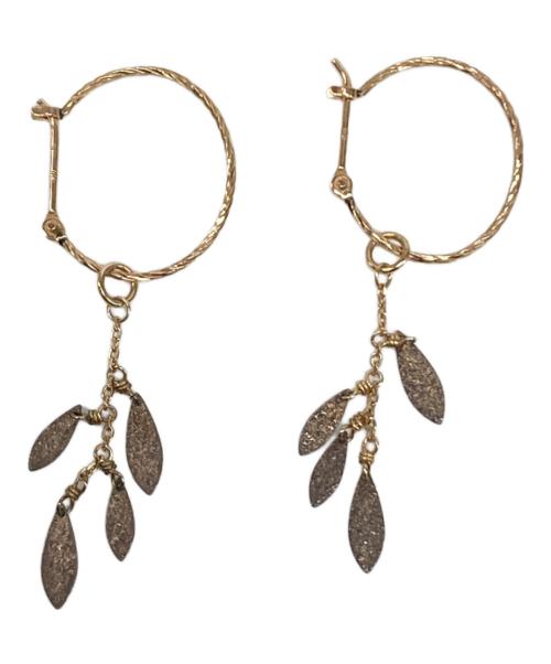 AGATHA（アガタ）AGATHA (アガタ) リーフチャームピアスの古着・服飾アイテム