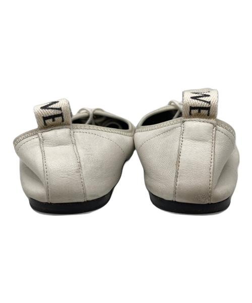 LOEWE（ロエベ）LOEWE (ロエベ) ソフトダービーフラットシューズ ホワイト サイズ:23の古着・服飾アイテム