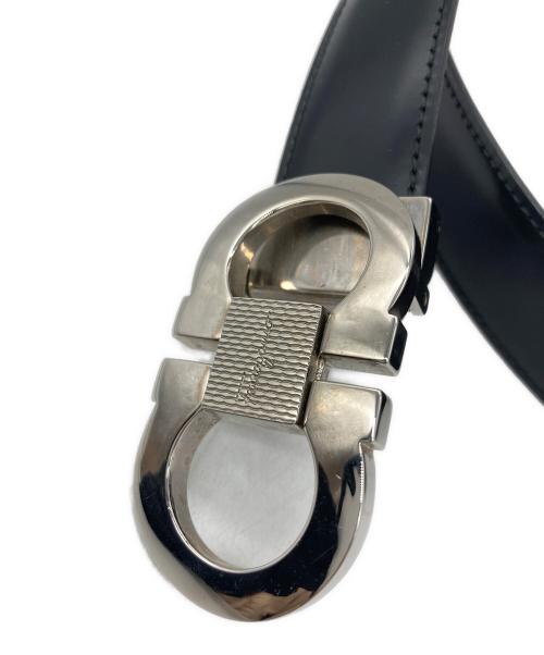 Salvatore Ferragamo（サルヴァトーレ フェラガモ）Salvatore Ferragamo (サルヴァトーレ フェラガモ) ガンチーニレザーベルト ブラック×シルバーの古着・服飾アイテム