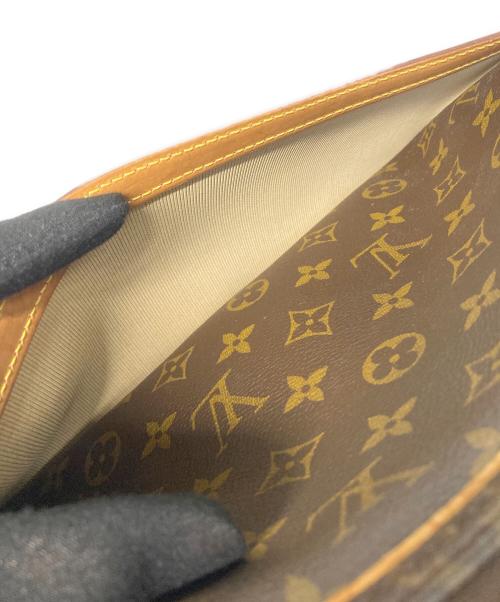 LOUIS VUITTON（ルイ ヴィトン）LOUIS VUITTON (ルイ ヴィトン) ショルダーバッグ ブラウンの古着・服飾アイテム
