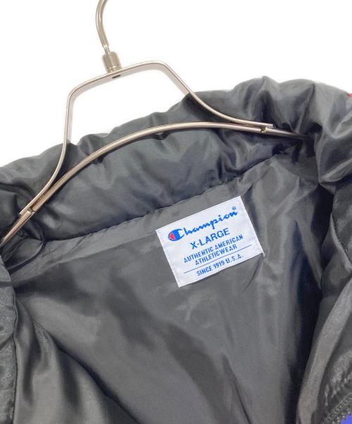 Champion（チャンピオン）Champion (チャンピオン) ダウンジャケット レッド×ブルー サイズ:XLの古着・服飾アイテム