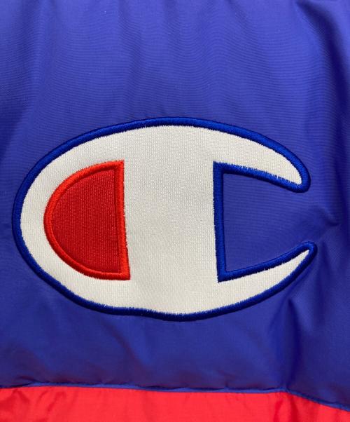 Champion（チャンピオン）Champion (チャンピオン) ダウンジャケット レッド×ブルー サイズ:XLの古着・服飾アイテム