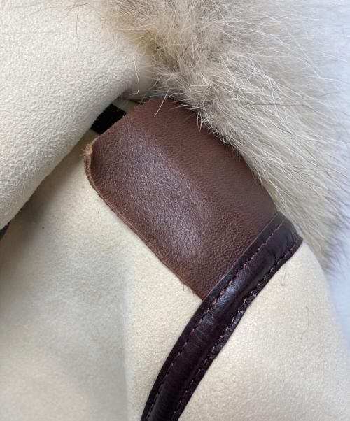 AVIREX（アヴィレックス）AVIREX (アヴィレックス) Aero Leather B-7 ムートン アラスカンコート ベージュ×ブラウン サイズ:38 未使用品の古着・服飾アイテム