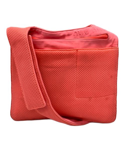 MIU MIU（ミュウミュウ）MIU MIU (ミュウミュウ) ナイロンバッグ ピンクの古着・服飾アイテム