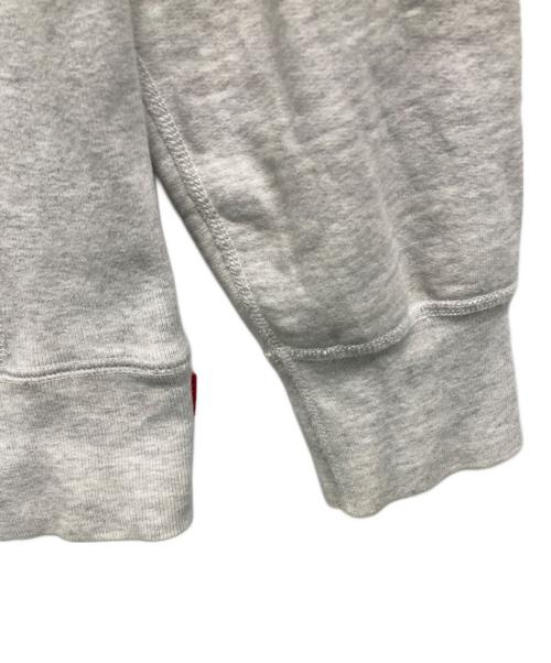 SUPREME（シュプリーム）Supreme (シュプリーム) プルオーバーパーカー ライトグレー サイズ:SIZE Mの古着・服飾アイテム