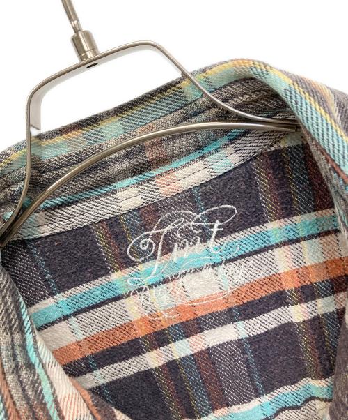 TMT（ティーエムティー）TMT (ティーエムティー) 長袖シャツ マルチカラー サイズ:XLの古着・服飾アイテム