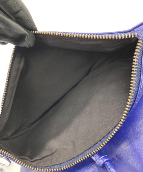 MM6 Maison Margiela（エムエムシックスメゾンマルジェラ）MM6 Maison Margiela (エムエムシックスメゾンマルジェラ) 巾着レザーリュック ブルーの古着・服飾アイテム