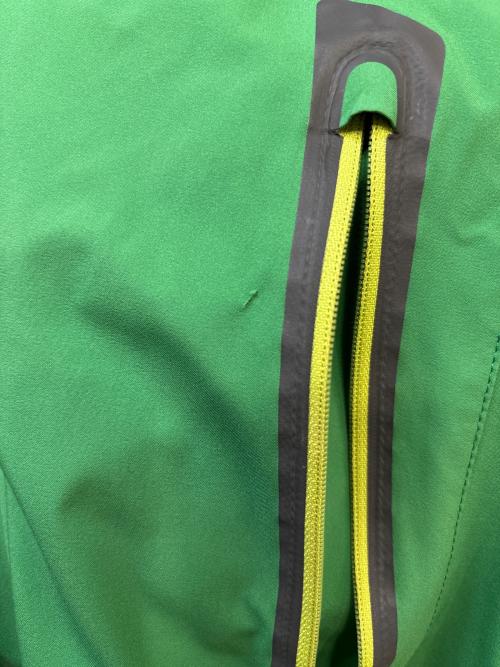 MAMMUT（マムート）MAMMUT (マムート) マウンテンパーカー グリーン サイズ:Lの古着・服飾アイテム