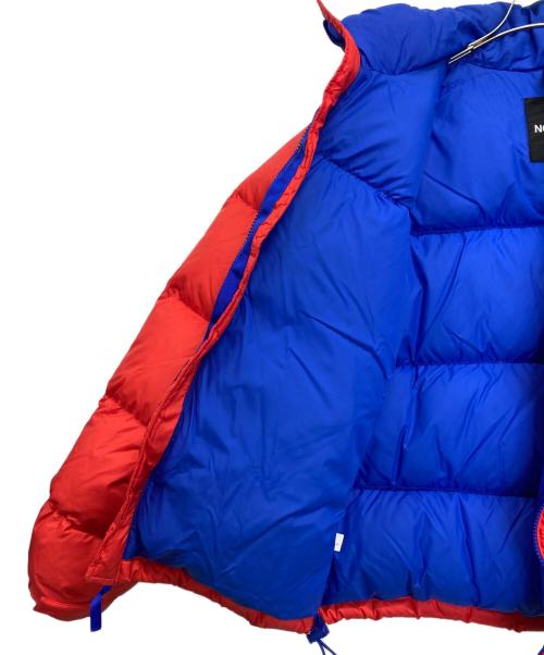 THE NORTH FACE（ザ ノース フェイス）THE NORTH FACE (ザ ノース フェイス) ダウンジャケット ブルー×レッド サイズ:Mの古着・服飾アイテム