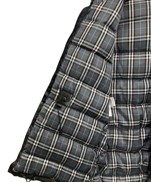 BURBERRY BLACK LABEL（バーバリーブラックレーベル）BURBERRY BLACK LABEL (バーバリーブラックレーベル) ダウンジャケット グレー×ブラック サイズ:Lの古着・服飾アイテム
