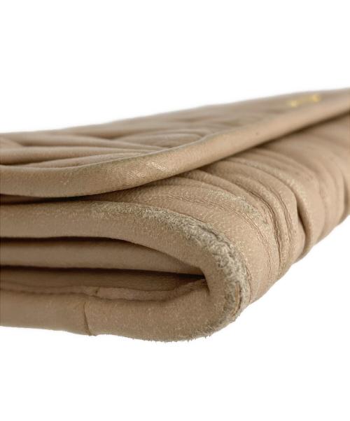 MIU MIU（ミュウミュウ）MIU MIU (ミュウミュウ) 長財布 ピンクの古着・服飾アイテム