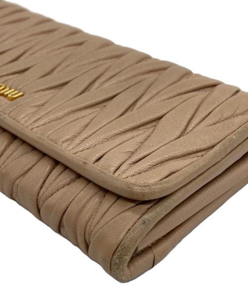 MIU MIU（ミュウミュウ）MIU MIU (ミュウミュウ) 長財布 ピンクの古着・服飾アイテム