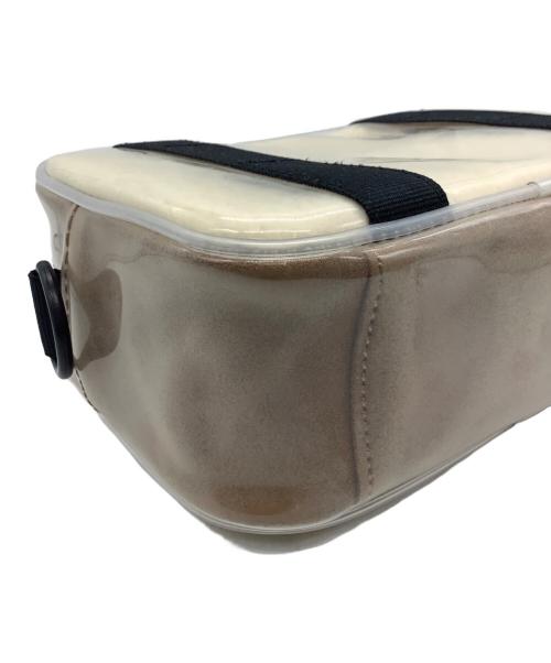 UGG（アグ）UGG (アグ) クリアショルダーバッグ ベージュの古着・服飾アイテム