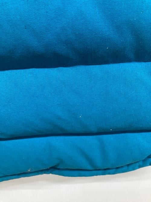 Patagonia（パタゴニア）Patagonia (パタゴニア) ダウンベスト レッド×ブルー サイズ:Mの古着・服飾アイテム