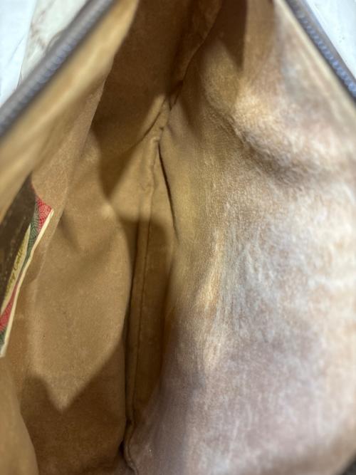 GUCCI（グッチ）GUCCI (グッチ) ショルダーバッグの古着・服飾アイテム