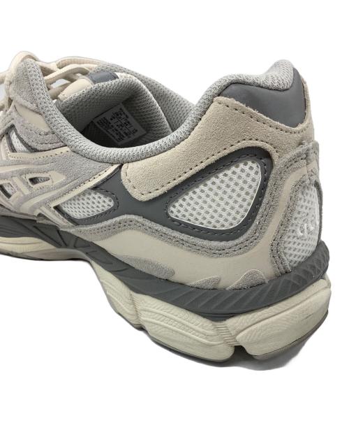 asics（アシックス）asics (アシックス) ローカットスニーカー ホワイト×グレー サイズ:	28.0cmの古着・服飾アイテム