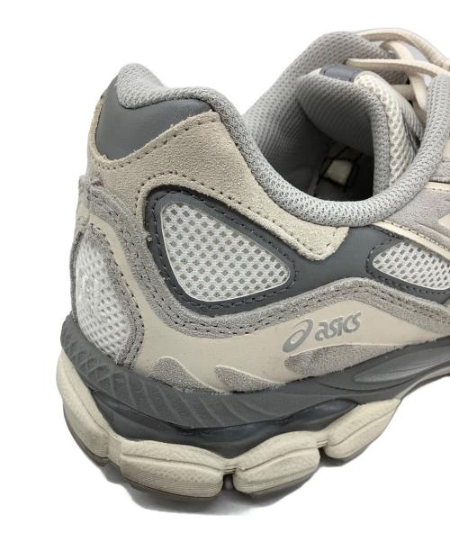 asics（アシックス）asics (アシックス) ローカットスニーカー ホワイト×グレー サイズ:	28.0cmの古着・服飾アイテム