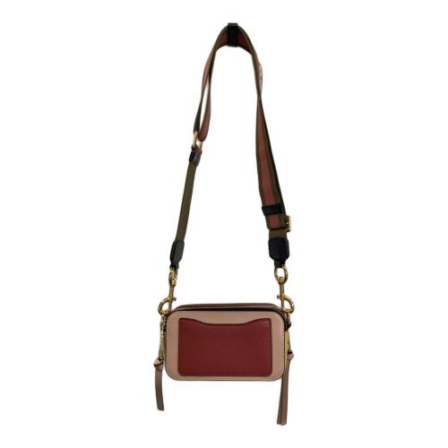 MARC JACOBS（マークジェイコブズ）MARC JACOBS (マークジェイコブズ) THE SNAPSHOT ピンクの古着・服飾アイテム