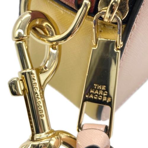 MARC JACOBS（マークジェイコブズ）MARC JACOBS (マークジェイコブズ) THE SNAPSHOT ピンクの古着・服飾アイテム