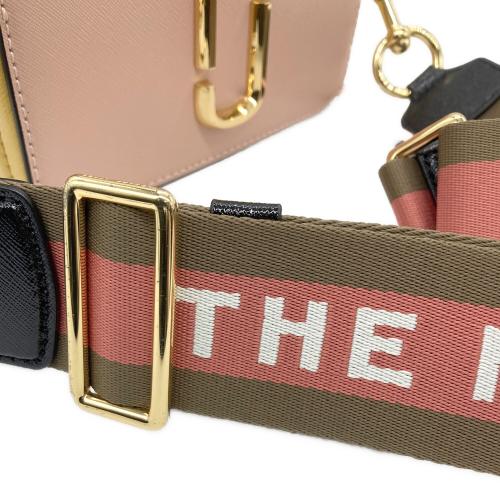 MARC JACOBS（マークジェイコブズ）MARC JACOBS (マークジェイコブズ) THE SNAPSHOT ピンクの古着・服飾アイテム