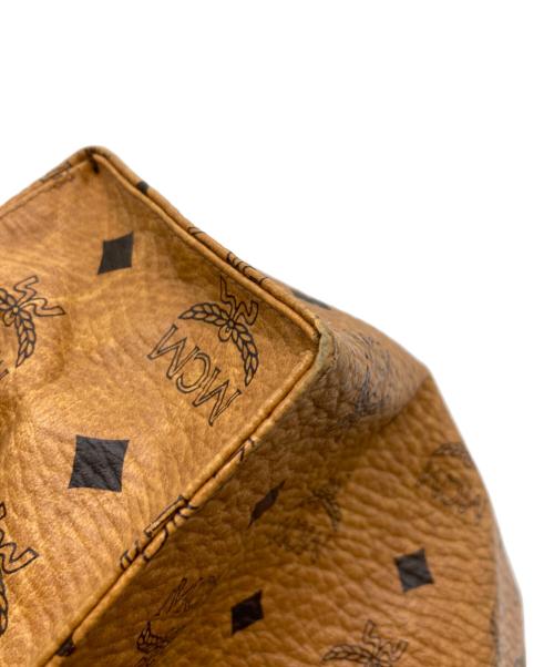 MCM（エムシーエム）MCM (エムシーエム) セカンドバッグ ブラウンの古着・服飾アイテム