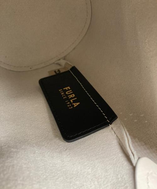 FURLA（フルラ）FURLA (フルラ) ショルダーバッグ アイボリーの古着・服飾アイテム