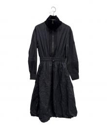 MONCLER（モンクレール）の古着「ハーフジップナイロンワンピース」｜ブラック