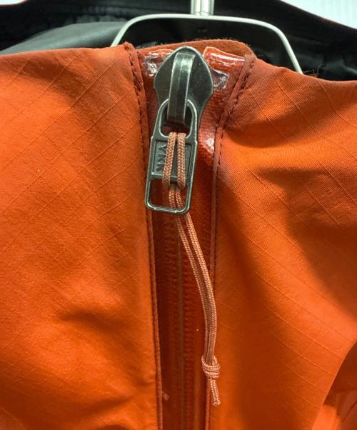 ARC'TERYX（アークテリクス）ARC'TERYX (アークテリクス) ジャケット レッド サイズ:SIZE Mの古着・服飾アイテム