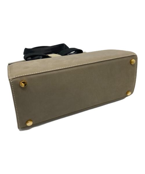 Salvatore Ferragamo（サルヴァトーレ フェラガモ）Salvatore Ferragamo (サルヴァトーレ フェラガモ) 2WAYショルダーバッグ ベージュ×ブラックの古着・服飾アイテム