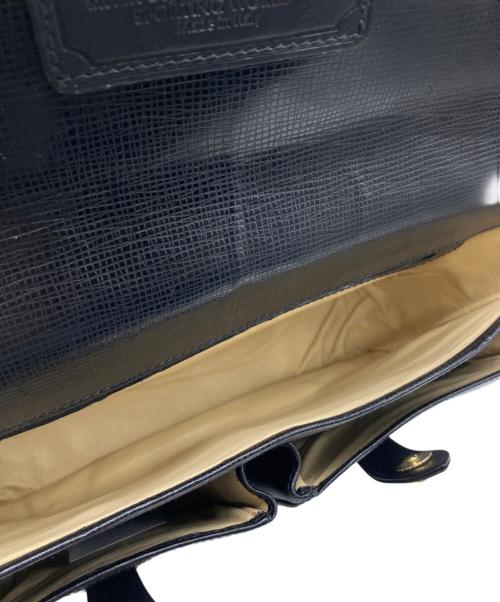 HUNTING WORLD（ハンティングワールド）HUNTING WORLD (ハンティングワールド) ショルダーバッグ ブラックの古着・服飾アイテム