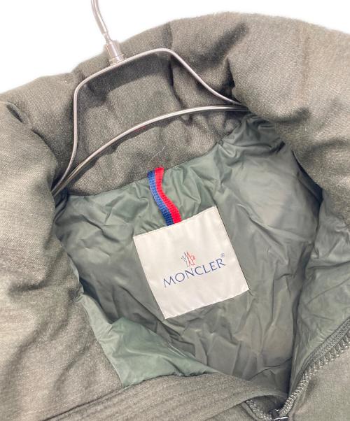 MONCLER（モンクレール）MONCLER (モンクレール) ダウンジャケット カーキの古着・服飾アイテム