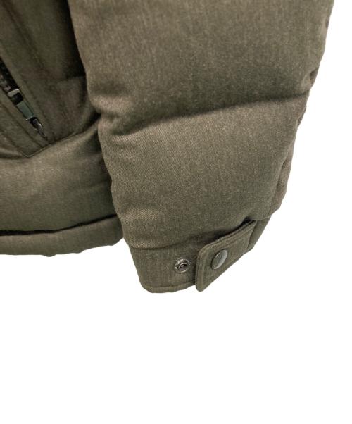 MONCLER（モンクレール）MONCLER (モンクレール) ダウンジャケット カーキの古着・服飾アイテム