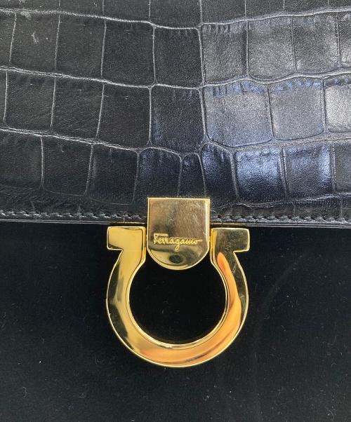 Salvatore Ferragamo（サルヴァトーレ フェラガモ）Salvatore Ferragamo (サルヴァトーレ フェラガモ) ショルダーバッグ ブラックの古着・服飾アイテム