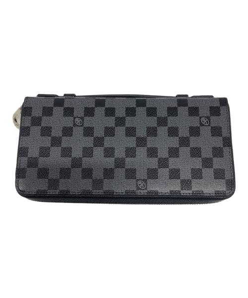 CASTELBAJAC（カステルバジャック）CASTELBAJAC (カステルバジャック) クラッチバッグ ブラック×マルチカラーの古着・服飾アイテム