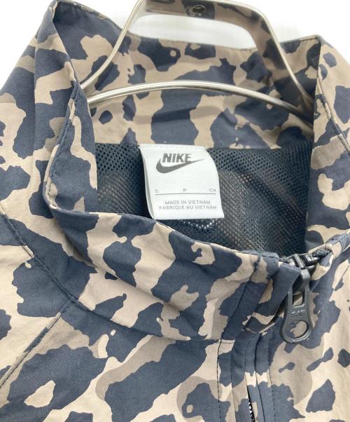 NIKE（ナイキ）NIKE (ナイキ) ナイロンジャケット ブラウン サイズ:Sの古着・服飾アイテム
