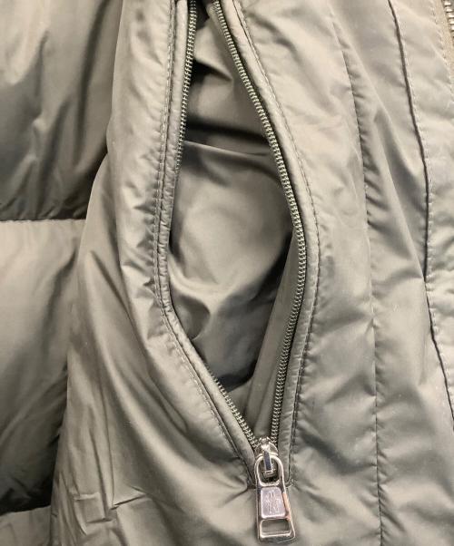 MONCLER（モンクレール）MONCLER (モンクレール) ロングダウンジャケット カーキ サイズ:SIZE 5の古着・服飾アイテム