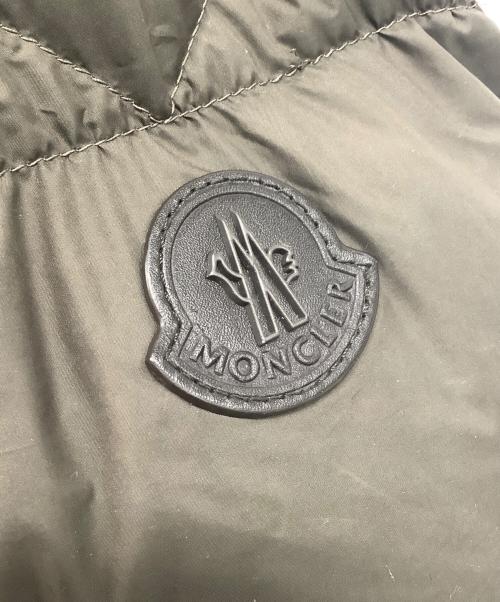MONCLER（モンクレール）MONCLER (モンクレール) ロングダウンジャケット カーキ サイズ:SIZE 5の古着・服飾アイテム