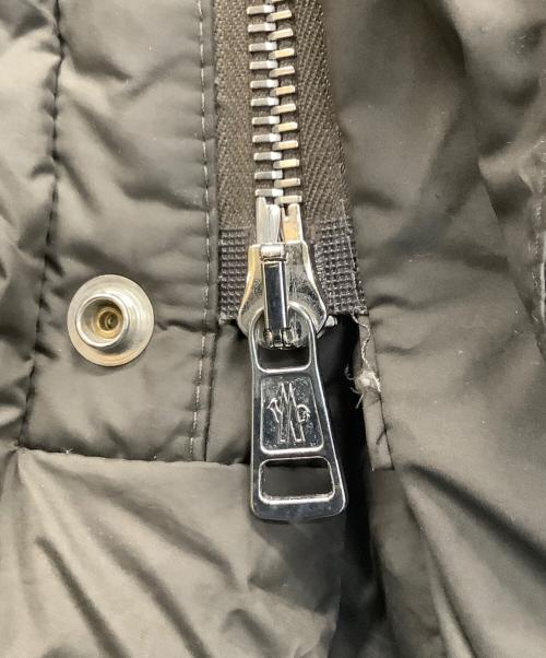 MONCLER（モンクレール）MONCLER (モンクレール) ロングダウンジャケット カーキ サイズ:SIZE 5の古着・服飾アイテム