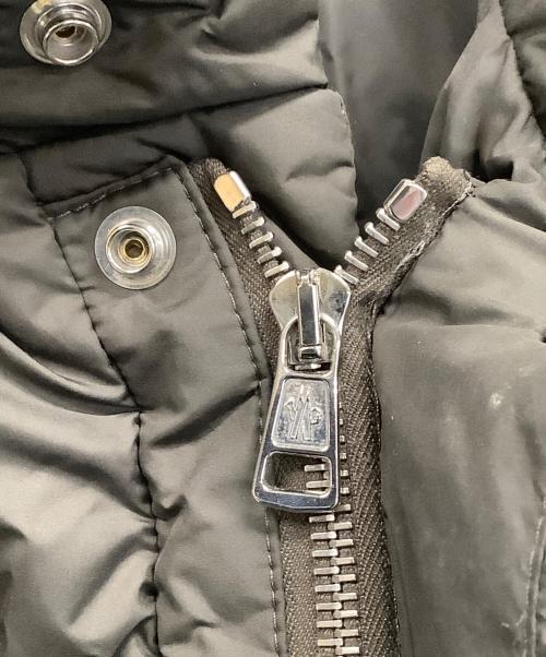 MONCLER（モンクレール）MONCLER (モンクレール) ロングダウンジャケット カーキ サイズ:SIZE 5の古着・服飾アイテム