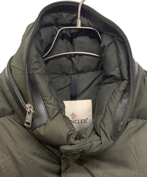MONCLER（モンクレール）MONCLER (モンクレール) ロングダウンジャケット カーキ サイズ:SIZE 5の古着・服飾アイテム