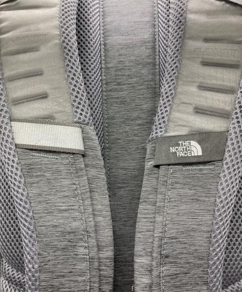 THE NORTH FACE（ザ ノース フェイス）THE NORTH FACE (ザ ノース フェイス) リュック ライトグレーの古着・服飾アイテム