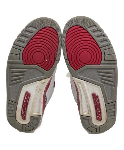 NIKE（ナイキ）NIKE (ナイキ) スニーカー ホワイト×グレー サイズ:25.5cmの古着・服飾アイテム