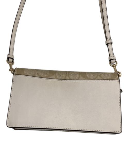 COACH（コーチ）COACH (コーチ) ショルダーウォレット ベージュ×ホワイトの古着・服飾アイテム