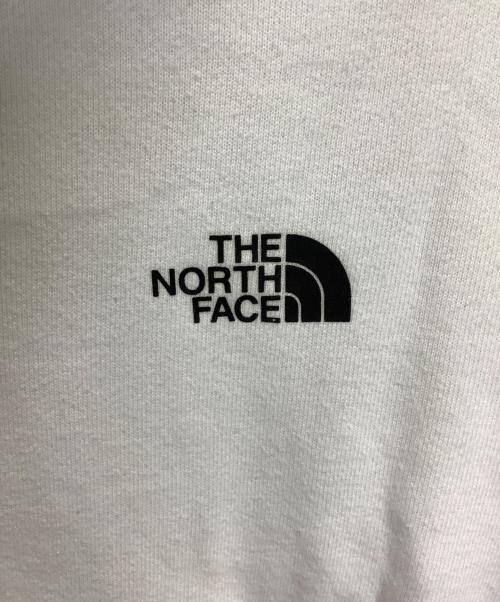 MOUNTAIN ATHLETICS（マウンテン アスレチックス）MOUNTAIN ATHLETICS (マウンテン アスレチックス) THE NORTH FACE (ザ ノース フェイス) プルオーバーパーカー ホワイト サイズ:Lの古着・服飾アイテム