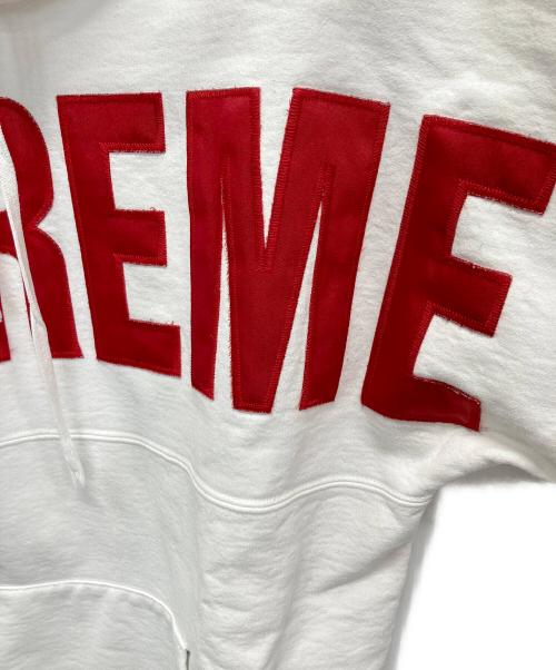 SUPREME（シュプリーム）SUPREME (シュプリーム) banner Pullover Big Logo Hoodie ホワイト×レッド サイズ:Lの古着・服飾アイテム