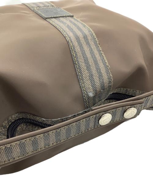 FENDI（フェンディ）FENDI (フェンディ) ハンドバッグ ブラウンの古着・服飾アイテム